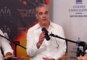 Abinader habla sobre avances de salud y confirma es tram fruta