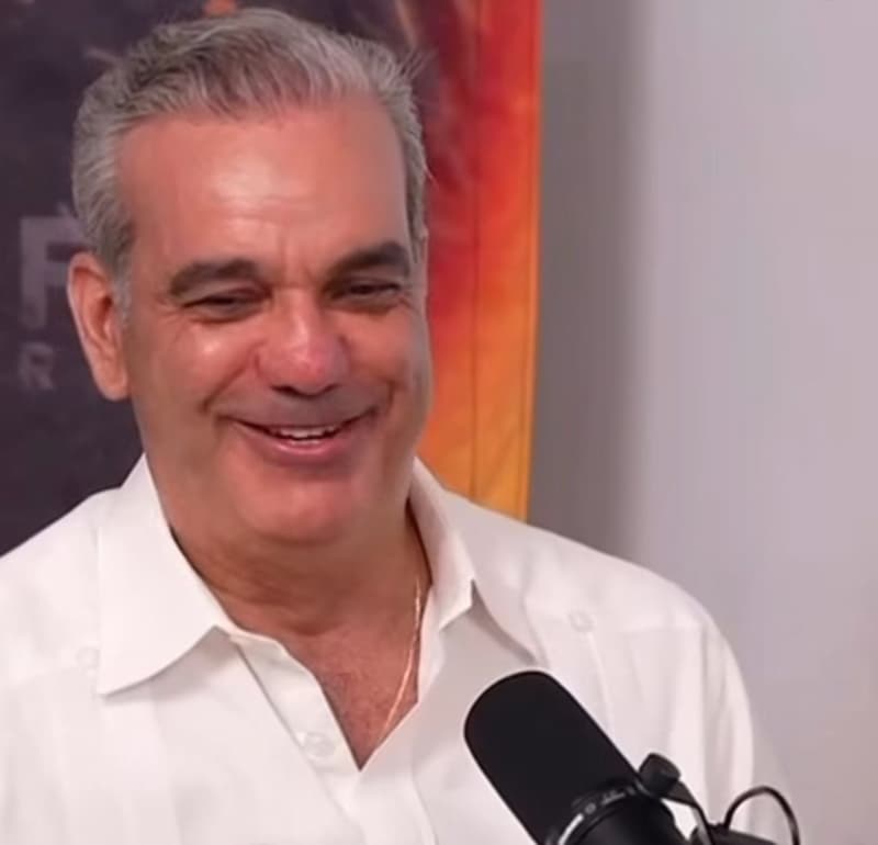 Abinader responde con humor sobre “Team Fruta” y habla de su familia